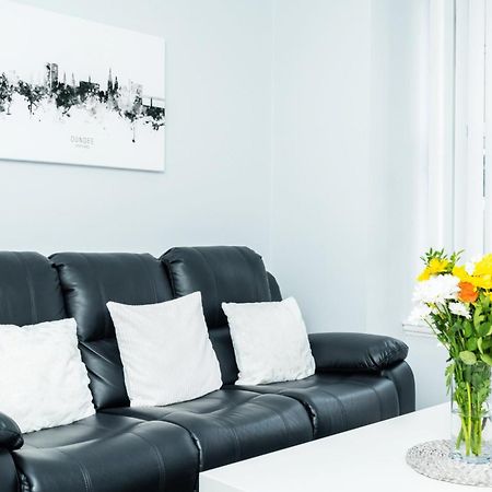 Central Serviced Apartments - 2 Bedroom - Ground Floor - Monthly & Weekly Bookings Welcome - Free Street Parking - 2 Double Beds - Wifi - Smart Tvs In Rooms - Fully Equipped - Heating 24-7 - Contractor & Short Stay Favourite Данді Екстер'єр фото