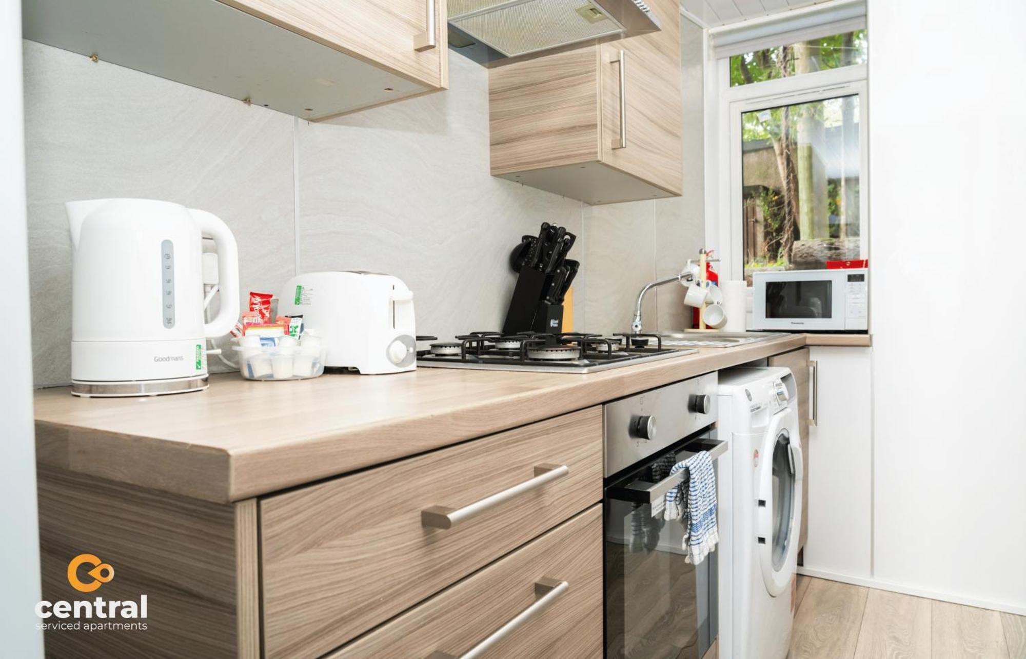 Central Serviced Apartments - 2 Bedroom - Ground Floor - Monthly & Weekly Bookings Welcome - Free Street Parking - 2 Double Beds - Wifi - Smart Tvs In Rooms - Fully Equipped - Heating 24-7 - Contractor & Short Stay Favourite Данді Екстер'єр фото