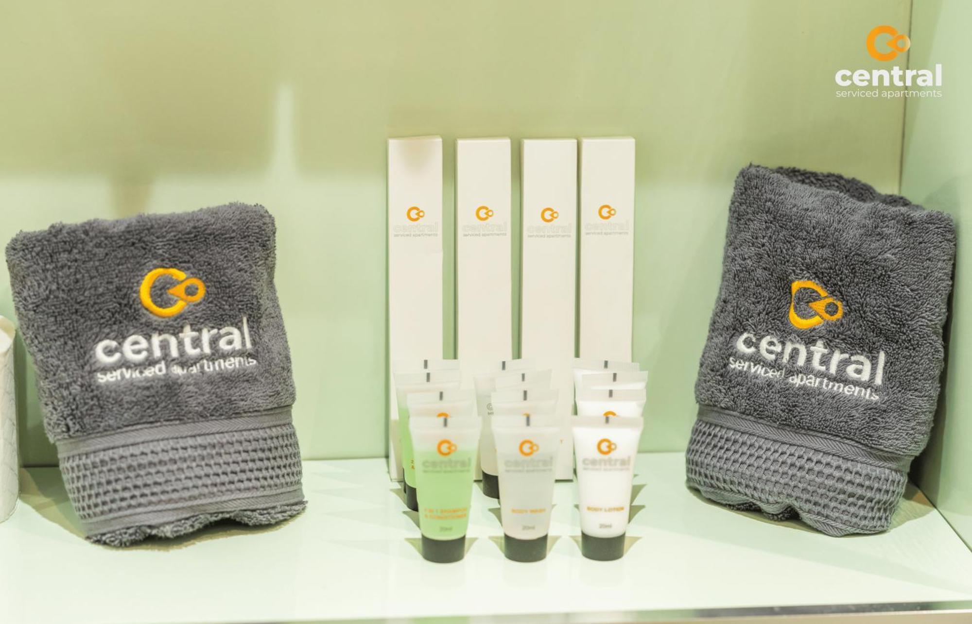 Central Serviced Apartments - 2 Bedroom - Ground Floor - Monthly & Weekly Bookings Welcome - Free Street Parking - 2 Double Beds - Wifi - Smart Tvs In Rooms - Fully Equipped - Heating 24-7 - Contractor & Short Stay Favourite Данді Екстер'єр фото