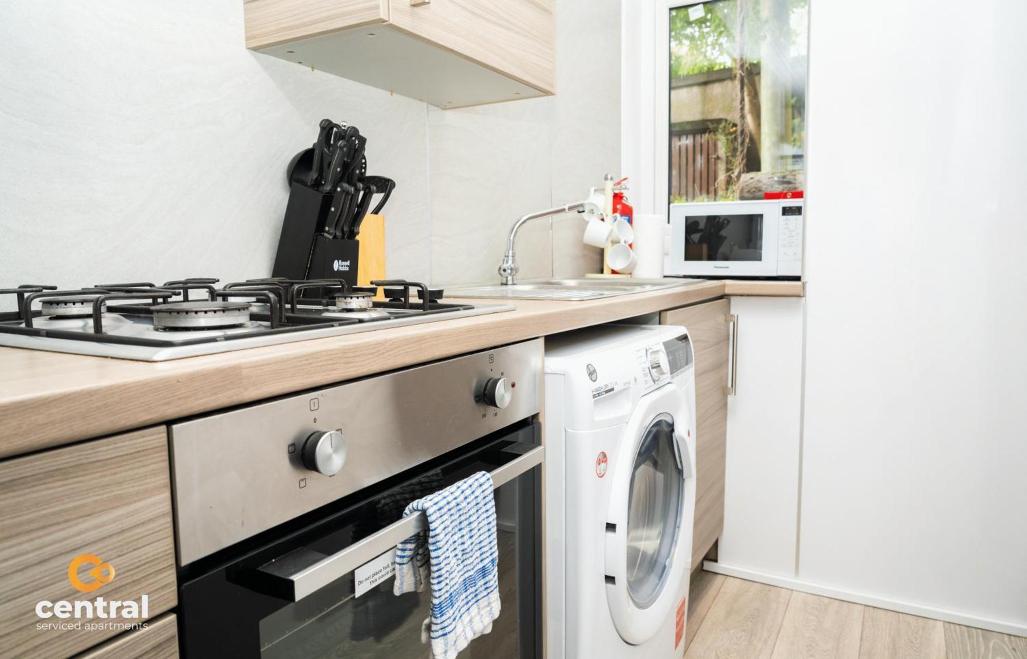Central Serviced Apartments - 2 Bedroom - Ground Floor - Monthly & Weekly Bookings Welcome - Free Street Parking - 2 Double Beds - Wifi - Smart Tvs In Rooms - Fully Equipped - Heating 24-7 - Contractor & Short Stay Favourite Данді Екстер'єр фото