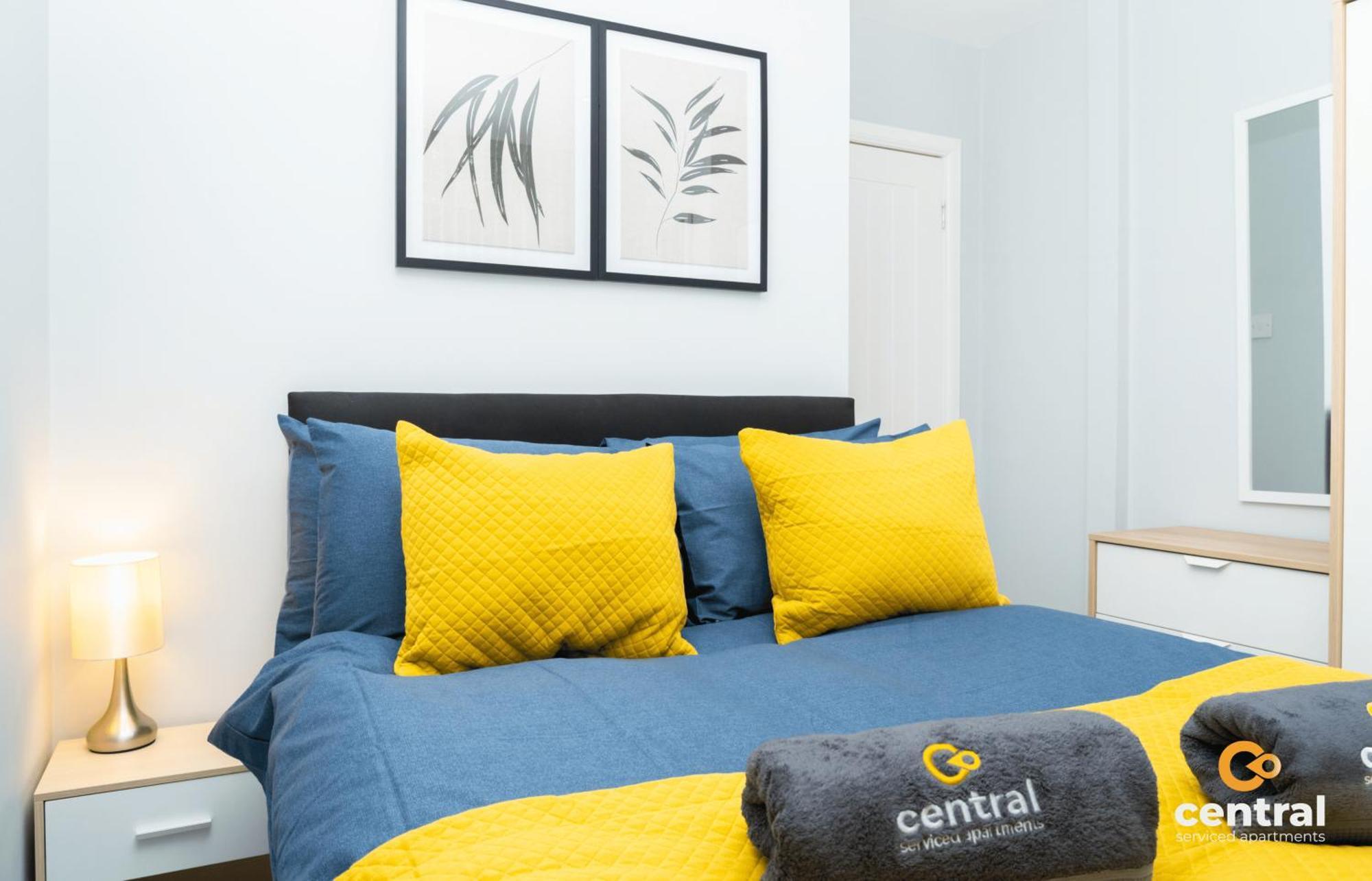 Central Serviced Apartments - 2 Bedroom - Ground Floor - Monthly & Weekly Bookings Welcome - Free Street Parking - 2 Double Beds - Wifi - Smart Tvs In Rooms - Fully Equipped - Heating 24-7 - Contractor & Short Stay Favourite Данді Екстер'єр фото