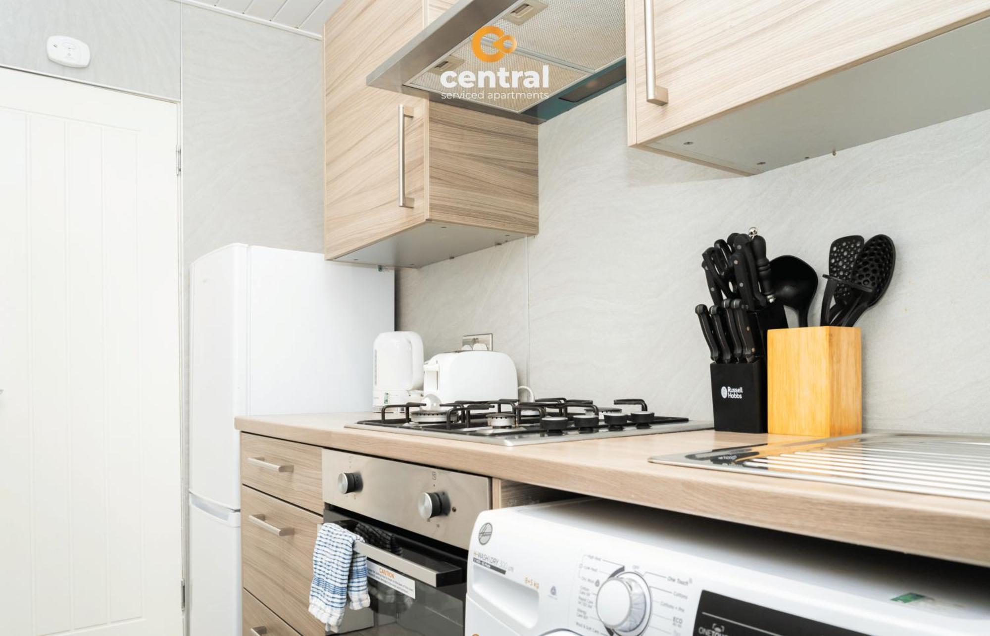 Central Serviced Apartments - 2 Bedroom - Ground Floor - Monthly & Weekly Bookings Welcome - Free Street Parking - 2 Double Beds - Wifi - Smart Tvs In Rooms - Fully Equipped - Heating 24-7 - Contractor & Short Stay Favourite Данді Екстер'єр фото